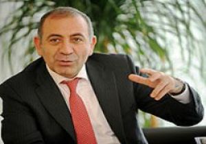 Tekin de tartışmalara katıldı